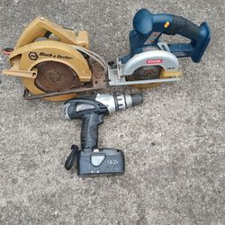 One Skill Saw 110 Amp One Saw With Battery On Drill With The Battery