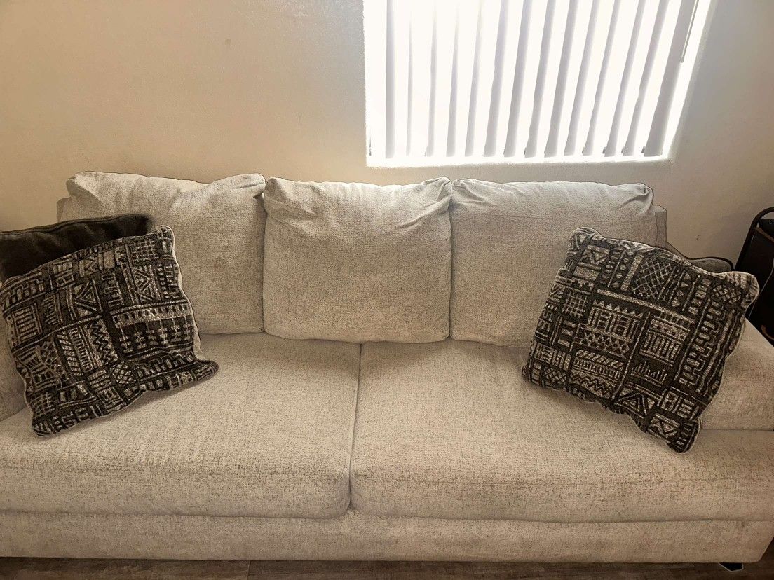 Sofa W/ Pull Out Bed