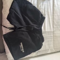 Essential fear of god black n white shorts