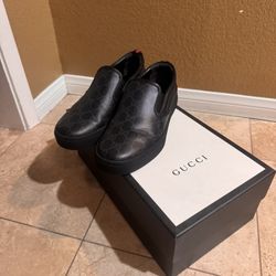 Gucci Dublin Shoe - GG Supreme Black (Labeled Size 7.5 but fits US MENS 9-9.5)