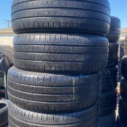 205/55R16 Marca Kumho En Perfectas Condiciónes De Vida 