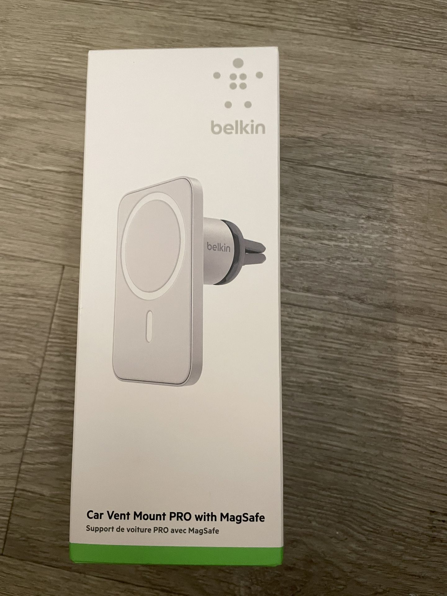 Belkin Magnetic Car Vent Mount PRO with MagSafe