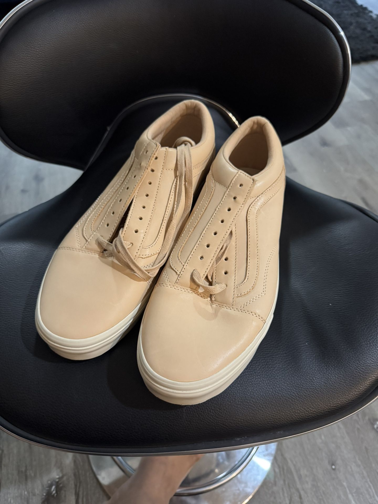 Vans Leather Ultracush Shoes