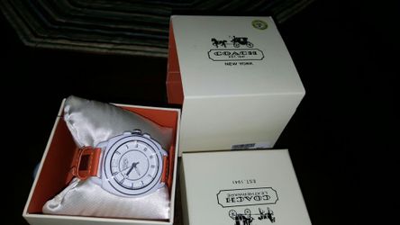 Authentic Coach Women Watch New.
