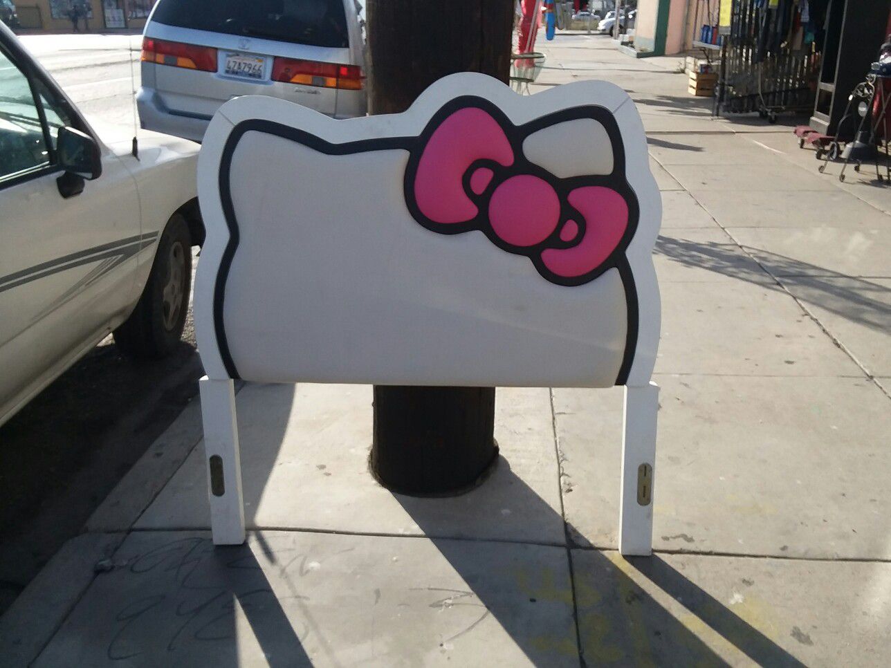 Hello Kitty head board