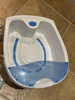 Rejuvenating Foot Spa With Whirlpool Jets