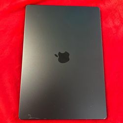 MacBook Pro M3 Pro 2023