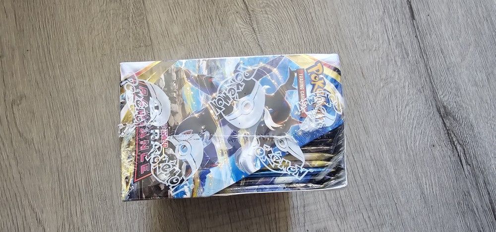 karlov collector booster box Amazon.com: Pokemon TCG: Sword & Shield—Astral Radiance Booster Display Box,  Multi : Toys & Games