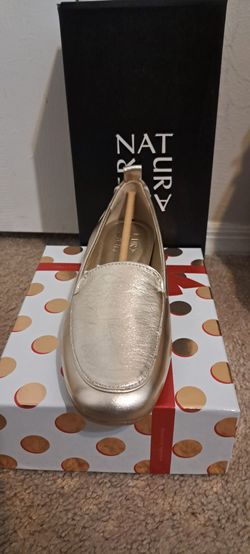 NATURALIZER SHOES