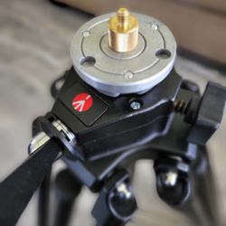 Manfrotto Tripod 