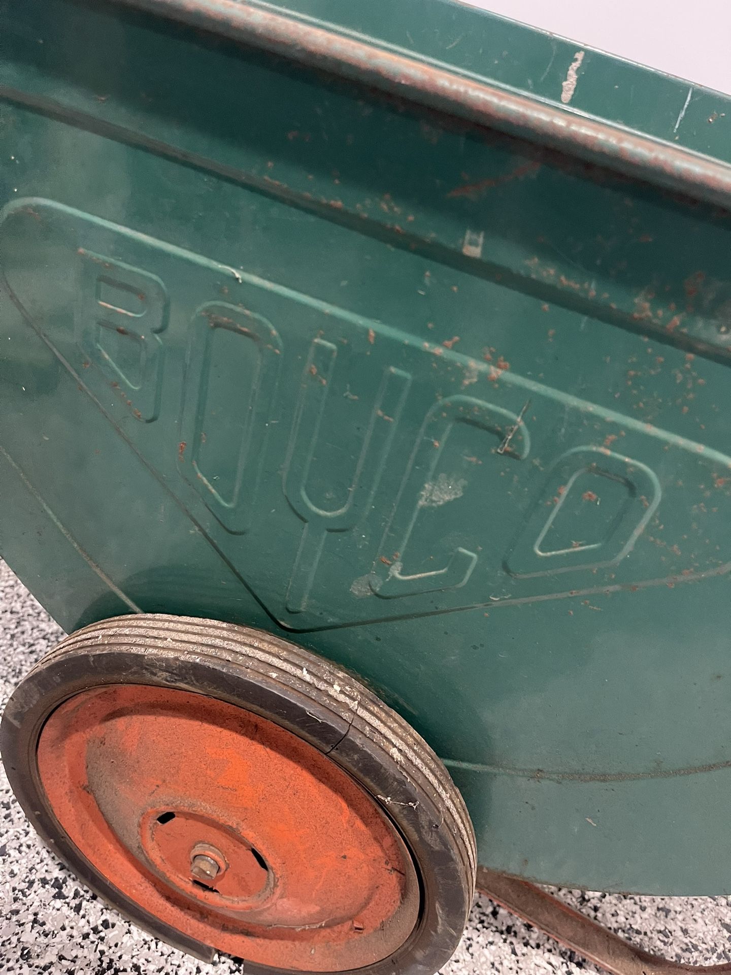 Vintage metal garden cart Boyco $100