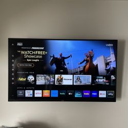 50 Inch Visio Flatscreen Tv and Wall Mount