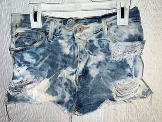 Acid wash Levi shorts
