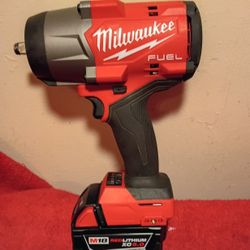 1600 Lbs Torque M18 MILWAUKEE FUEL 1/2 Impacto Con Batería $335