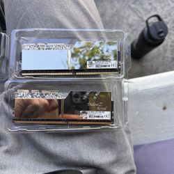 G.Skill Trident Z Royal 32GB (2×16GB) DDR4 3600MHz – Excellent Condition