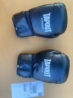 Boxing Gloves Tapout
