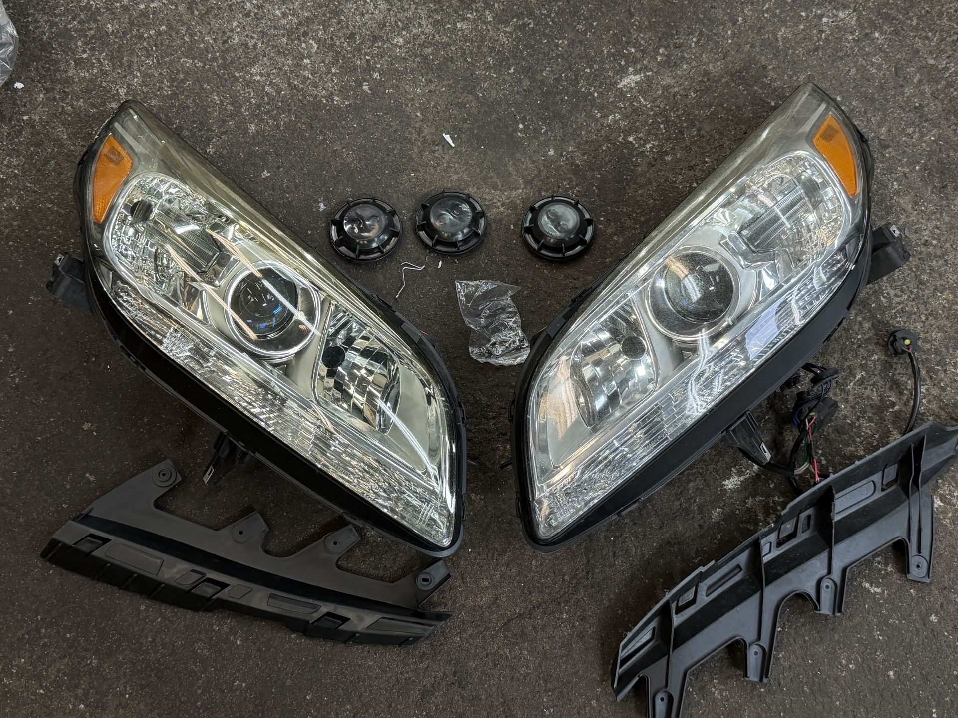 Chevrolet Malibu 2013 2014 2015 Halogen Chrome Headlights Assembly Projector