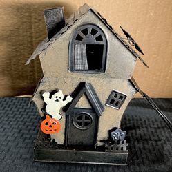 Scentsy Manic Mansion Halloween Wax Warmer 