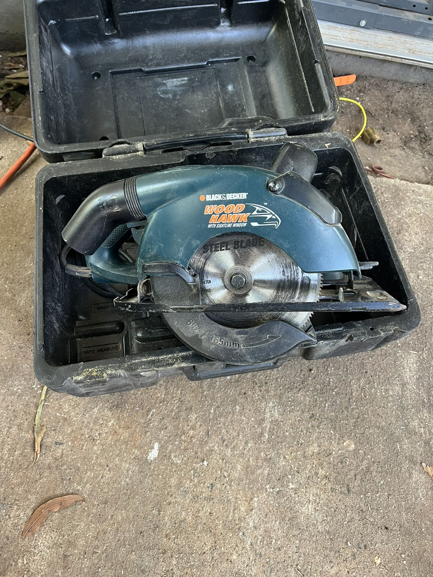 Black and Decker Wood Hawk Circular Saw
