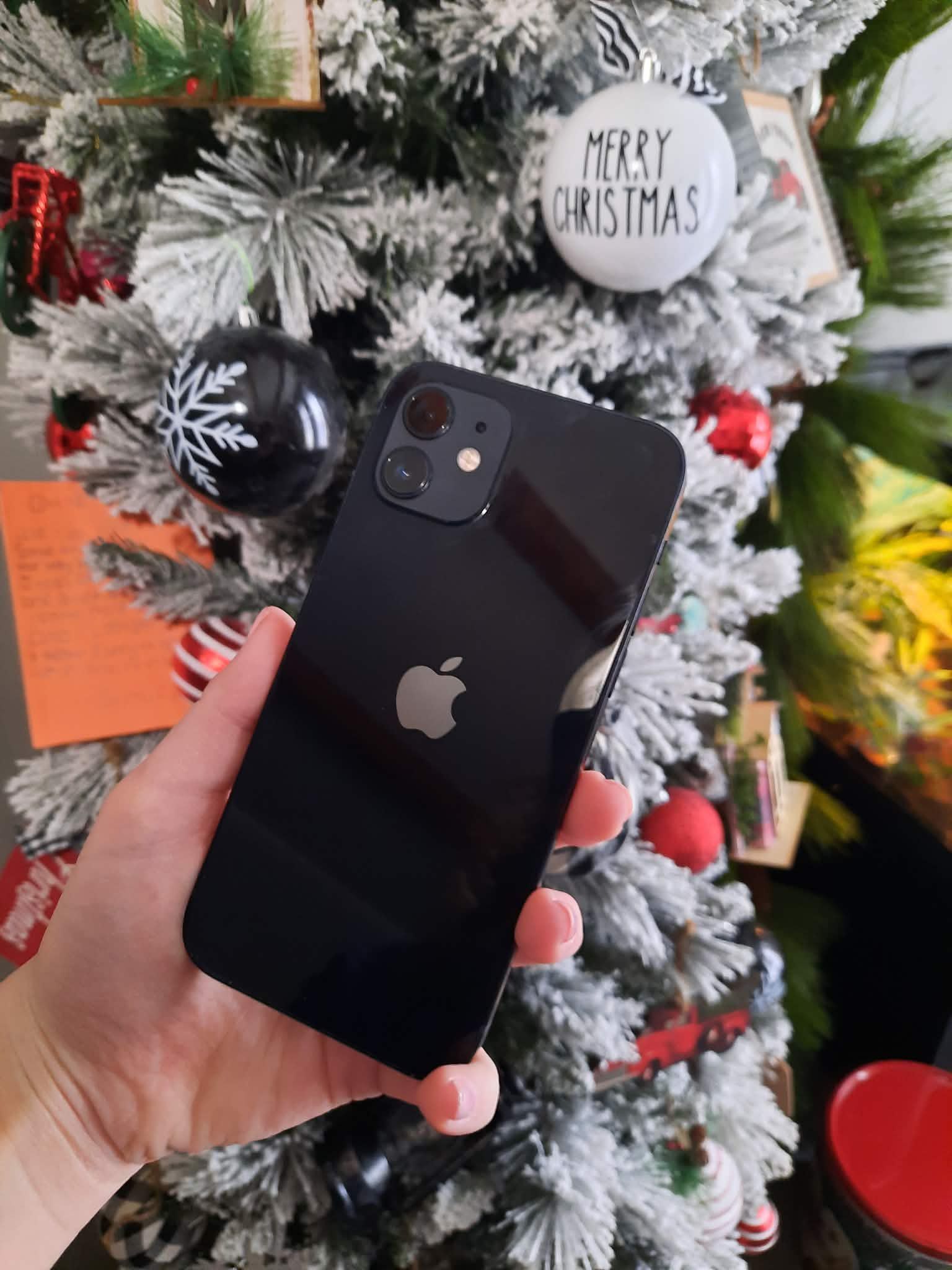 Iphone 12 Carrier/ Straight Talk