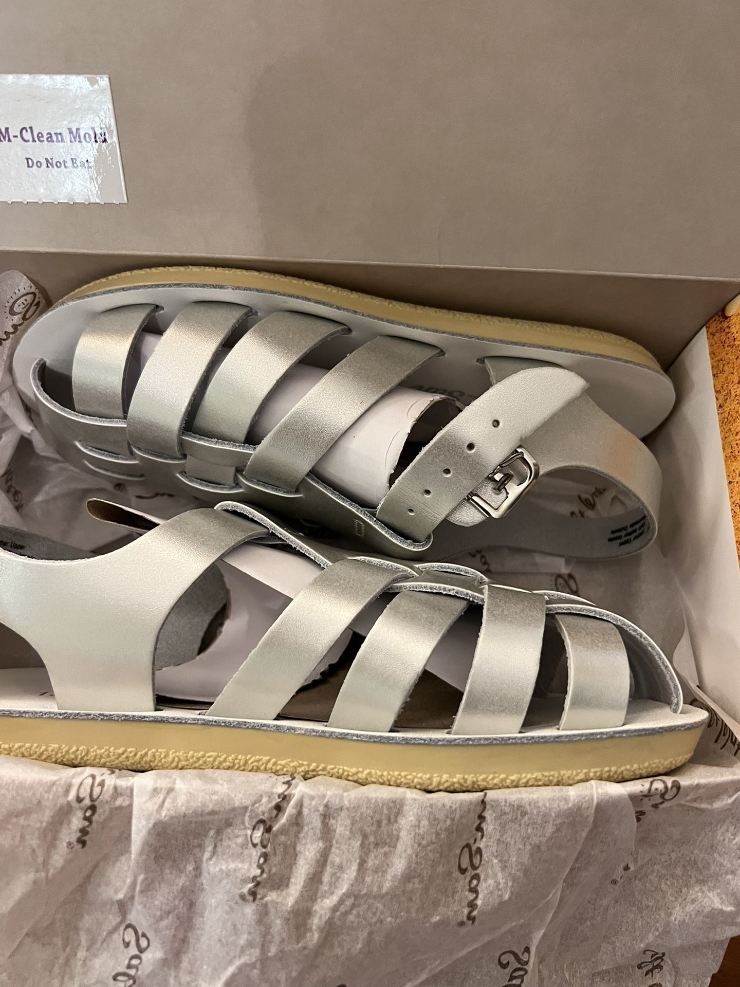 Salt Water Sandals Little Kids Size 13 NEW for Sale in Tustin, CA - OfferUp