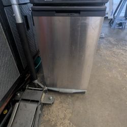 Garbage Compactor 