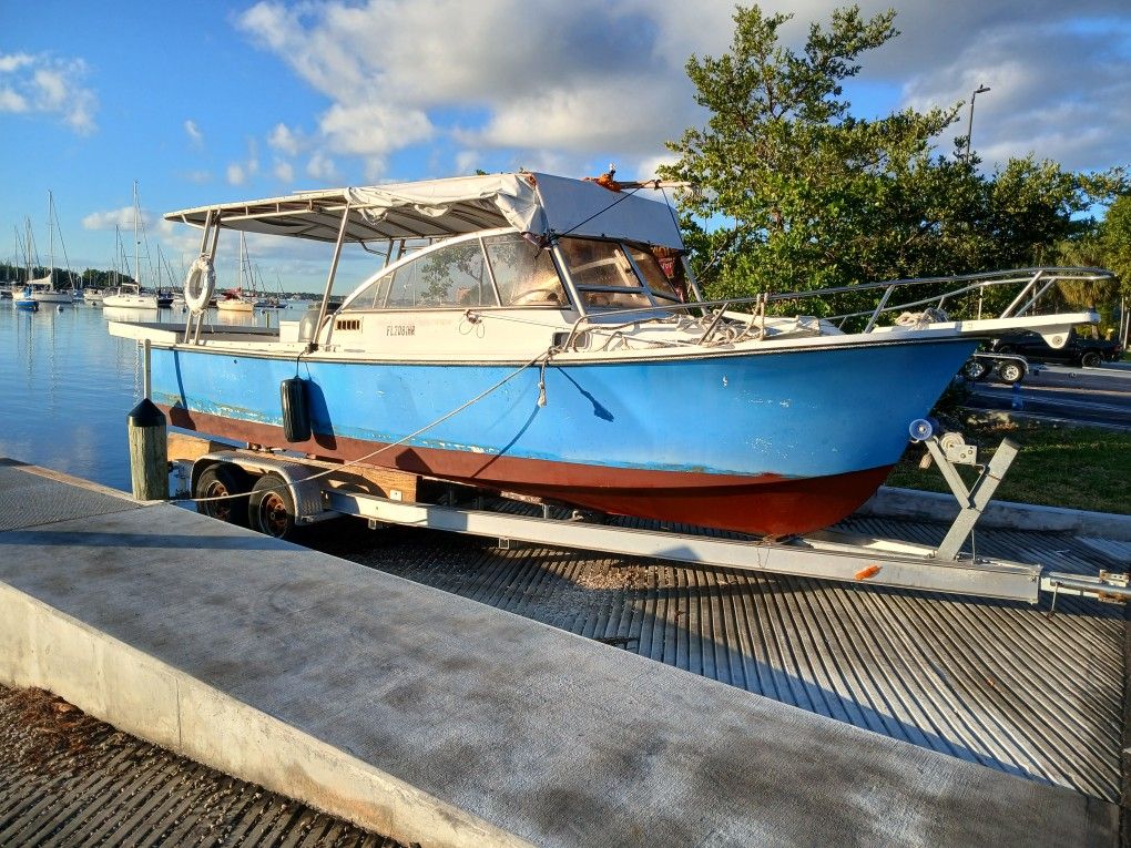 Shankrock 26 Cuddy Cabin