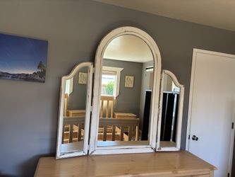 Vintage trifold mirror