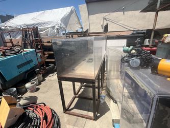 3 Fish tanks