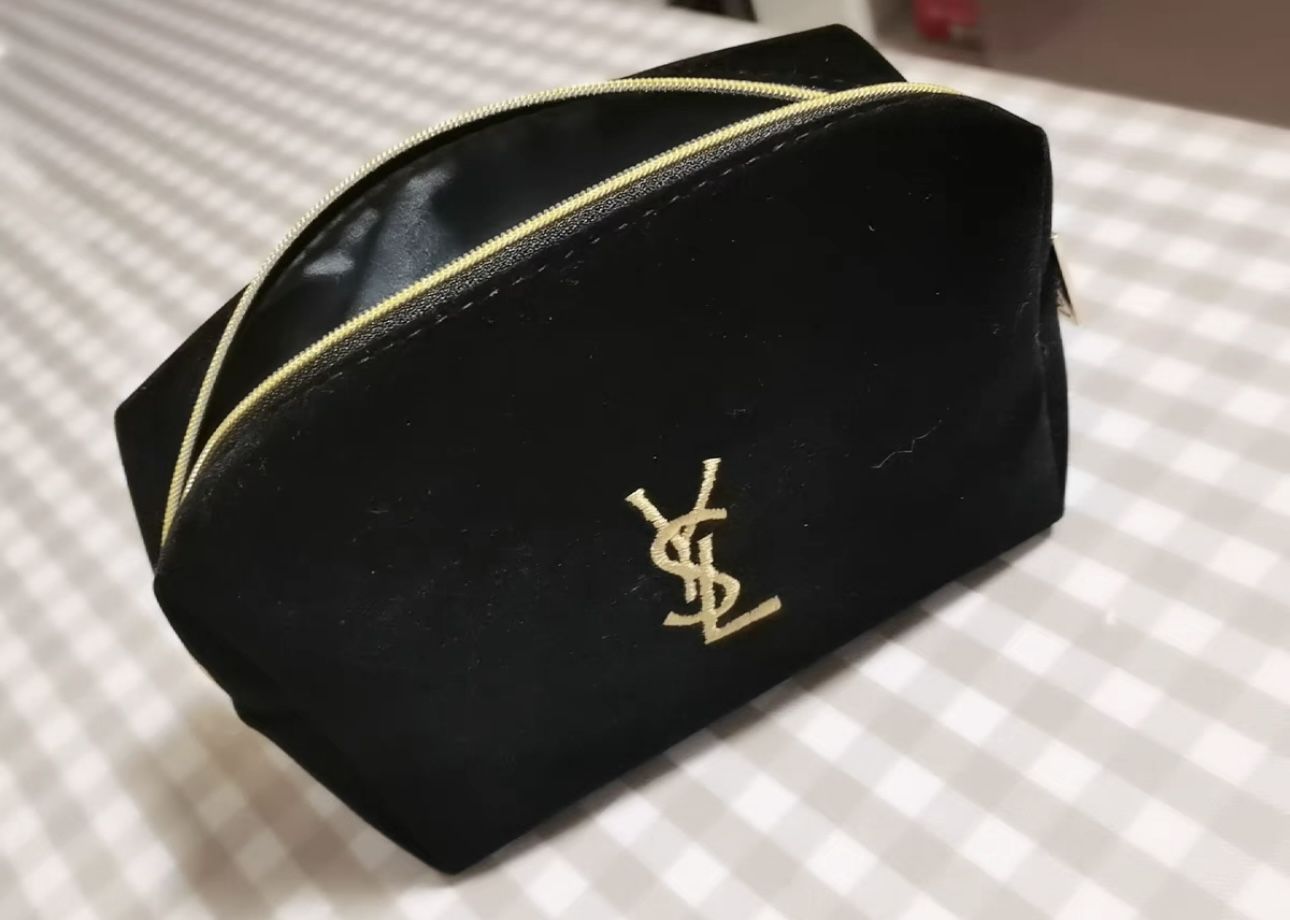 Yves Saint Laurent Makeup Pouch Gift From Purchase Black Velvet Cosmetic Bag