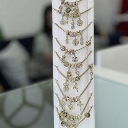 Pulsos Con Charms 10k