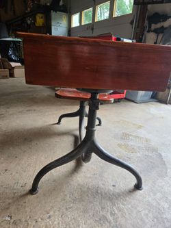 Early 1900s school house desk and chair