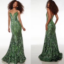 New With Tags Alyce Paris Sequin Corset Back Long Formal Dress & Prom Dress $159
