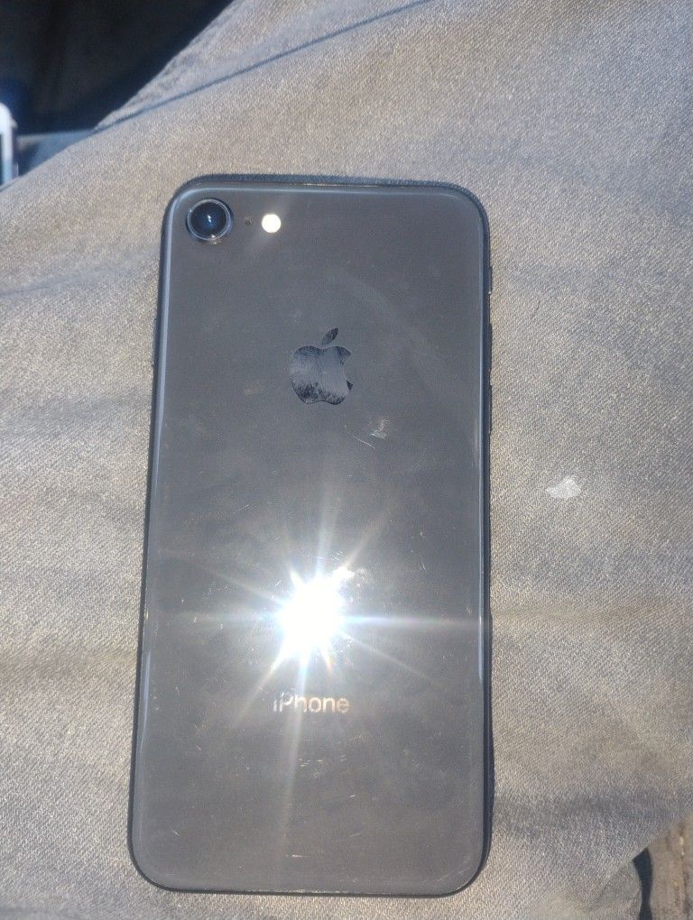 iPhone 8