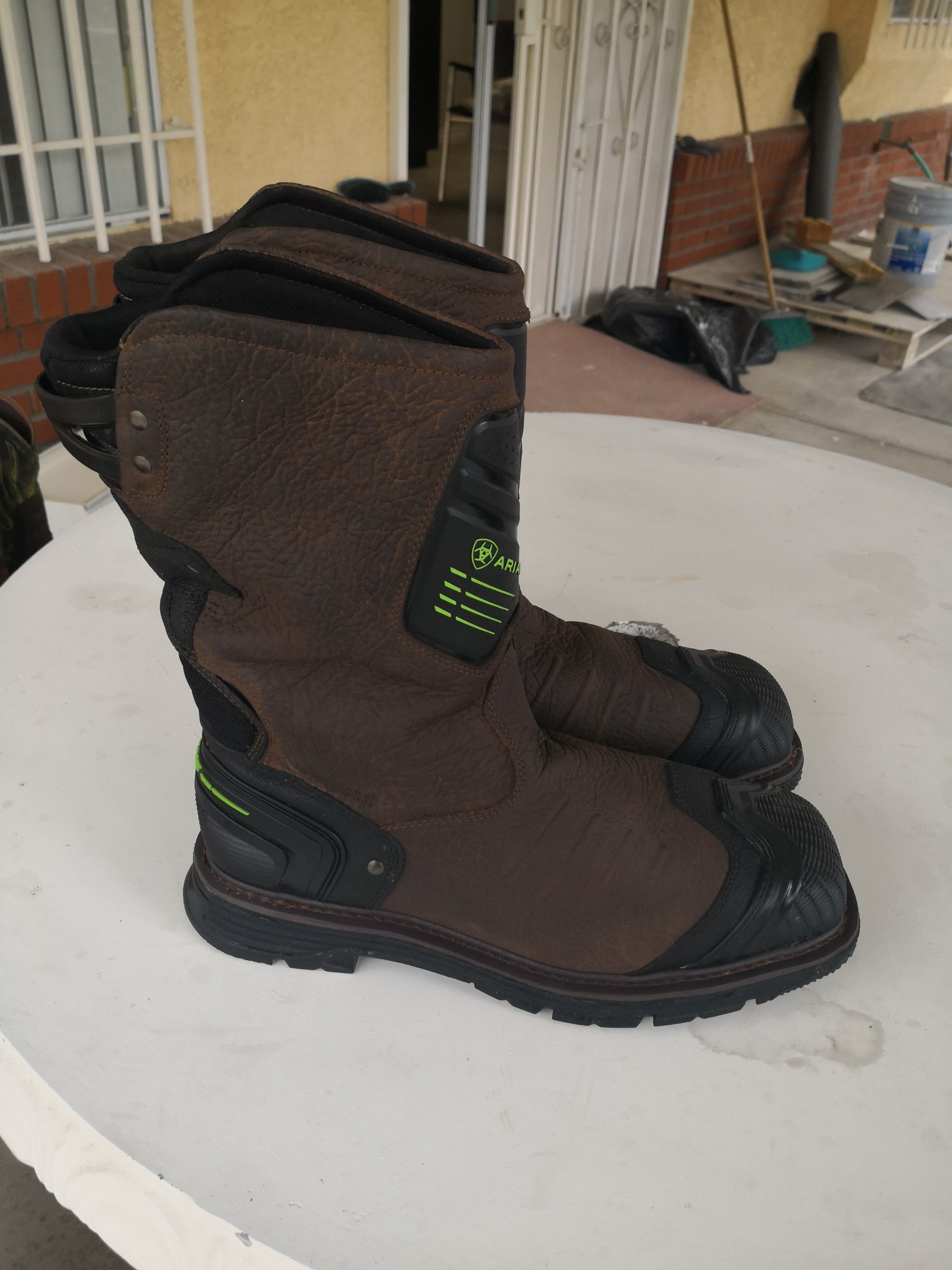 Ariat catalyst composite toe work boots size 12EE