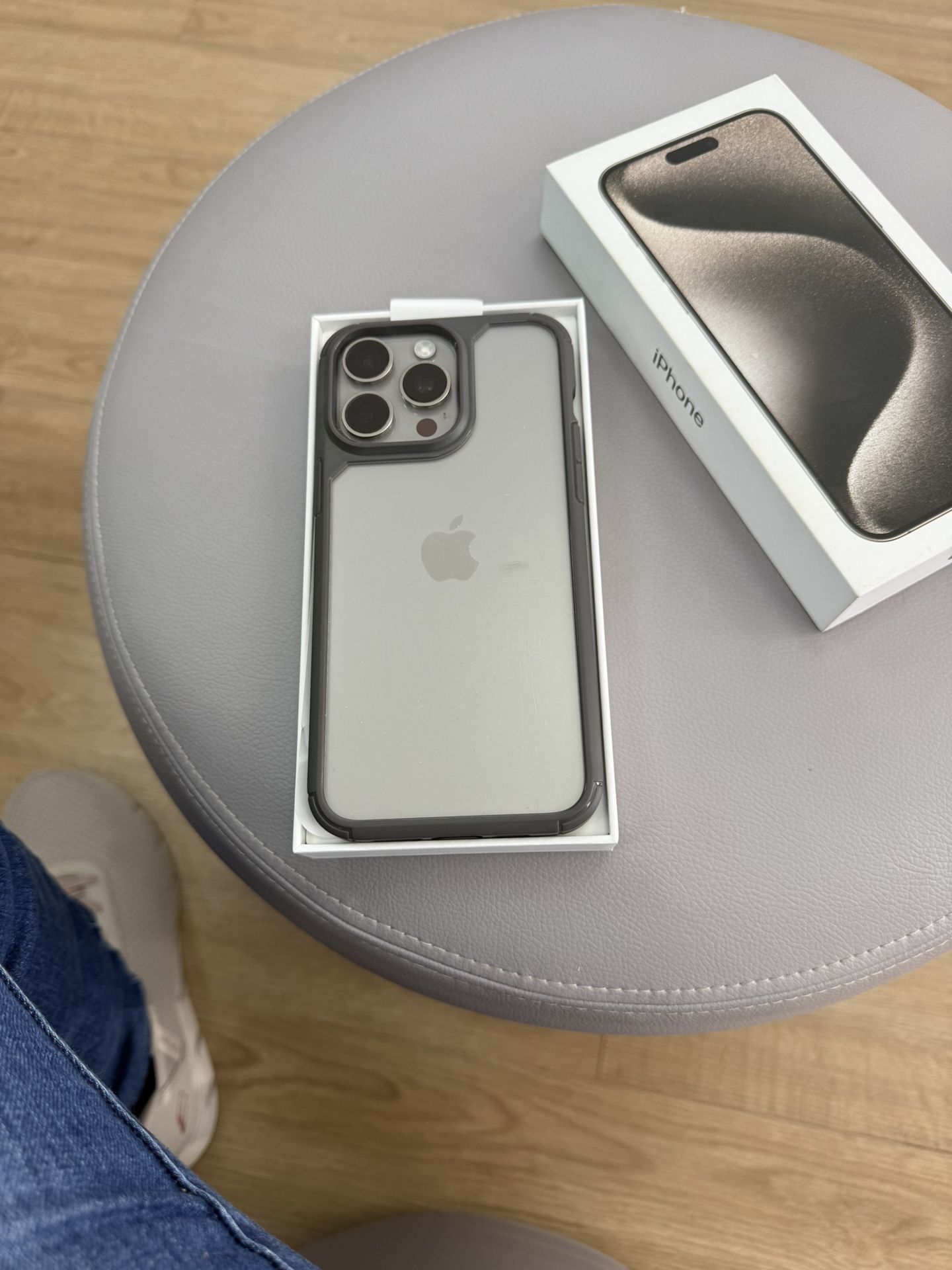 15 Pro Max 256 GB Unlocked . $900