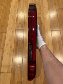 New Rear Bumper Tail light Reflector for Audi Q7 2016-2022 Left Driver Side. 4M0945095