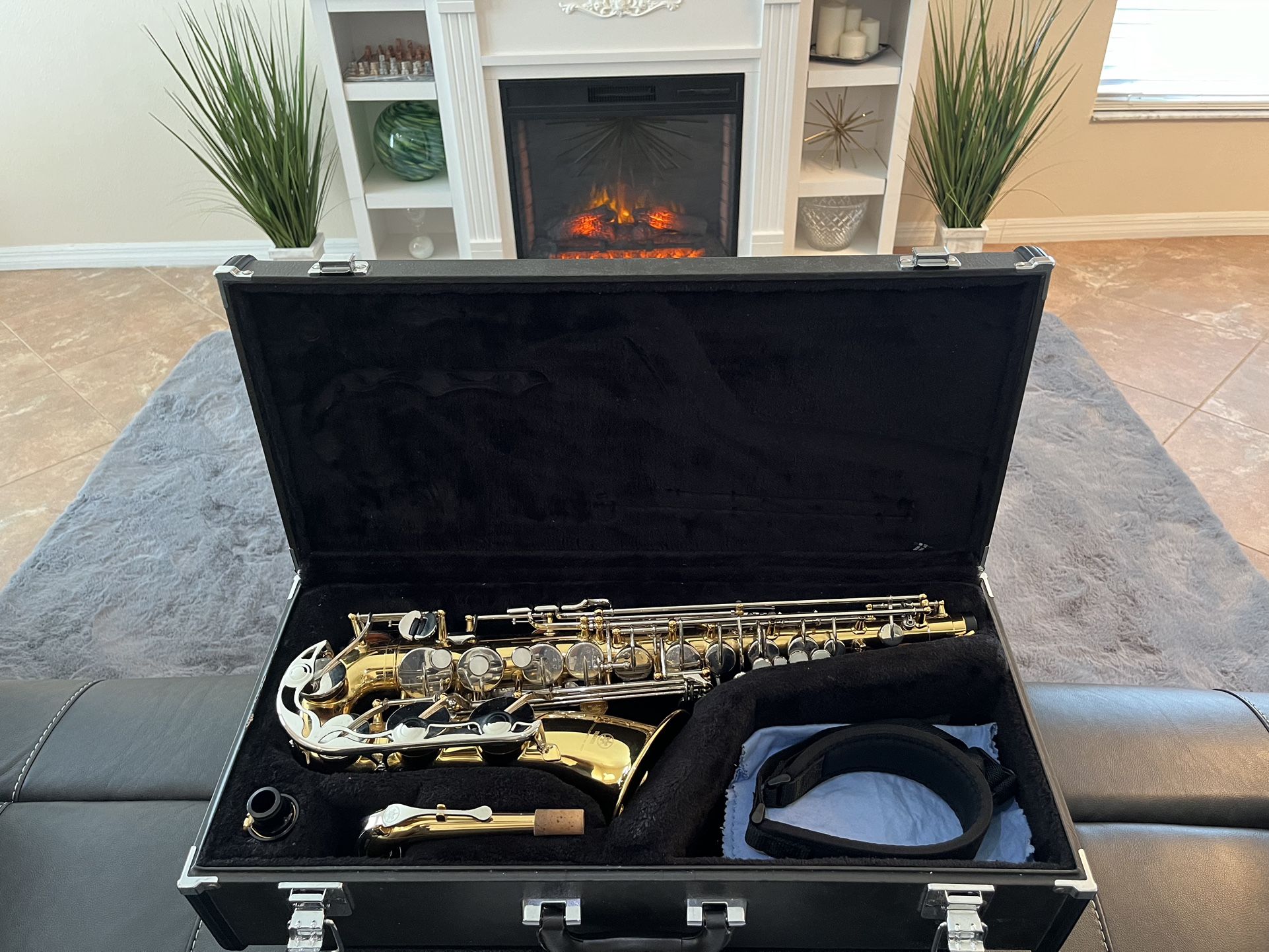 Yamaha Alto Saxophone Yas-26
