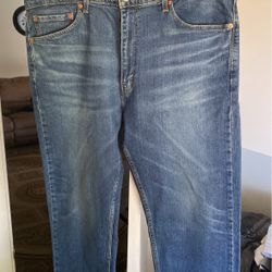 Mens Levi Jeans Size 40/30