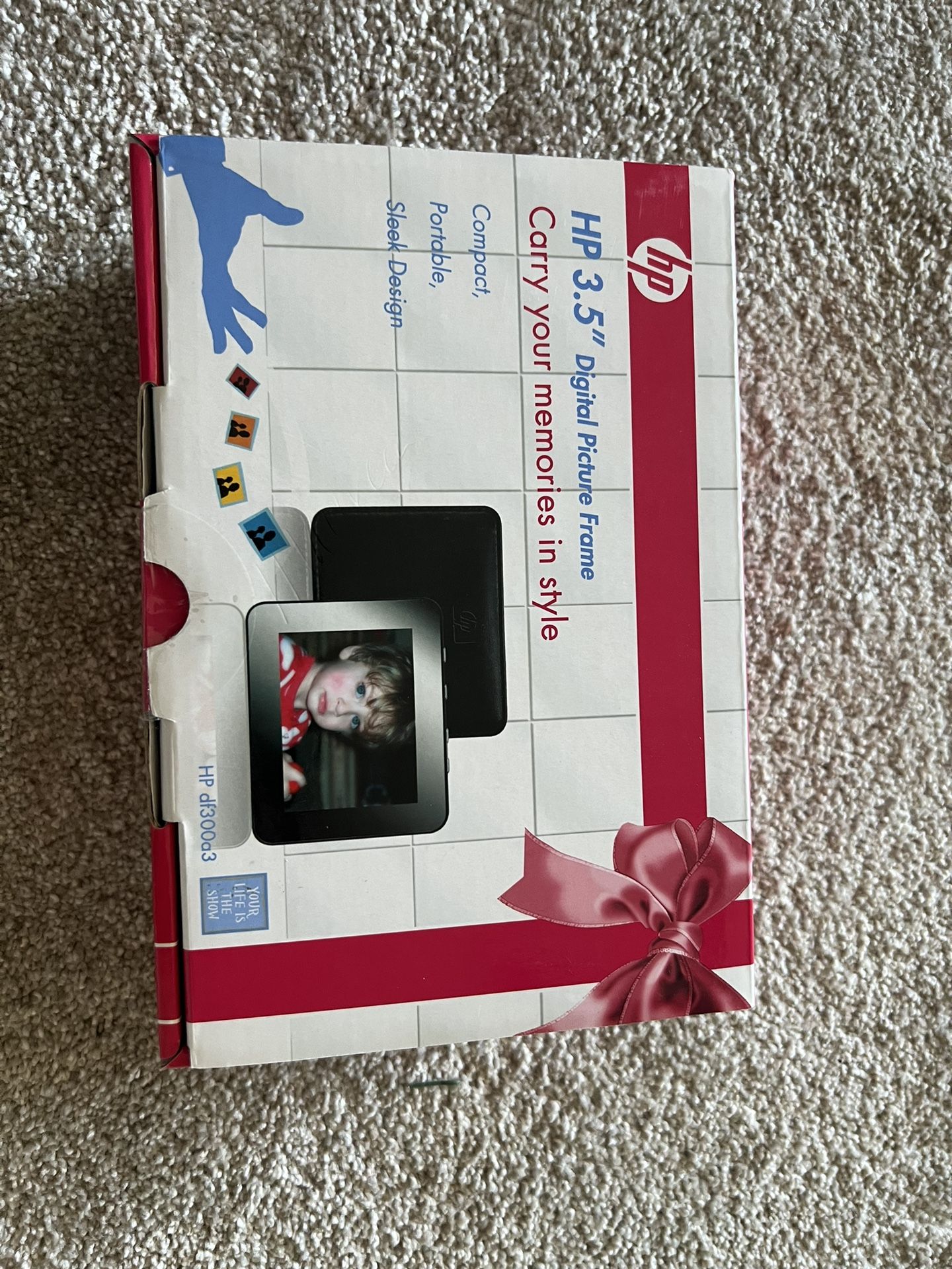 HP 3.5” Digital Picture Frame