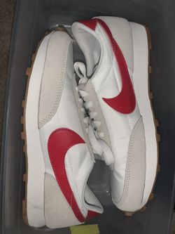 Womens Nike Daybreak