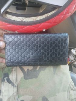 Gucci wallet