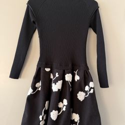 Unbranded sweater dress. Black and white. Sz Se