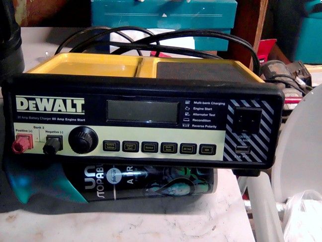DeWalt Battery Charger