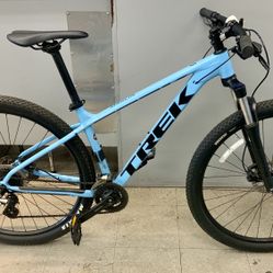 Trek Marlin 5 Large Hardtail Mountain Bike 29” Tires Bicycle Disc Brakes Cycling Aluminum Gen 3 Blue Shocks Shimano