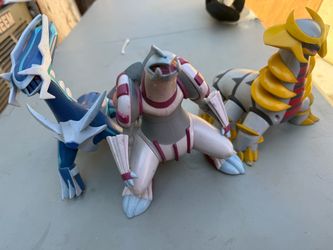 2007Jakks pacific Pokemon Legendary Figures Set of 3