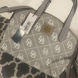 Dooney & Bourke 