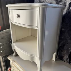 End Table Night Stand Medium Wood 