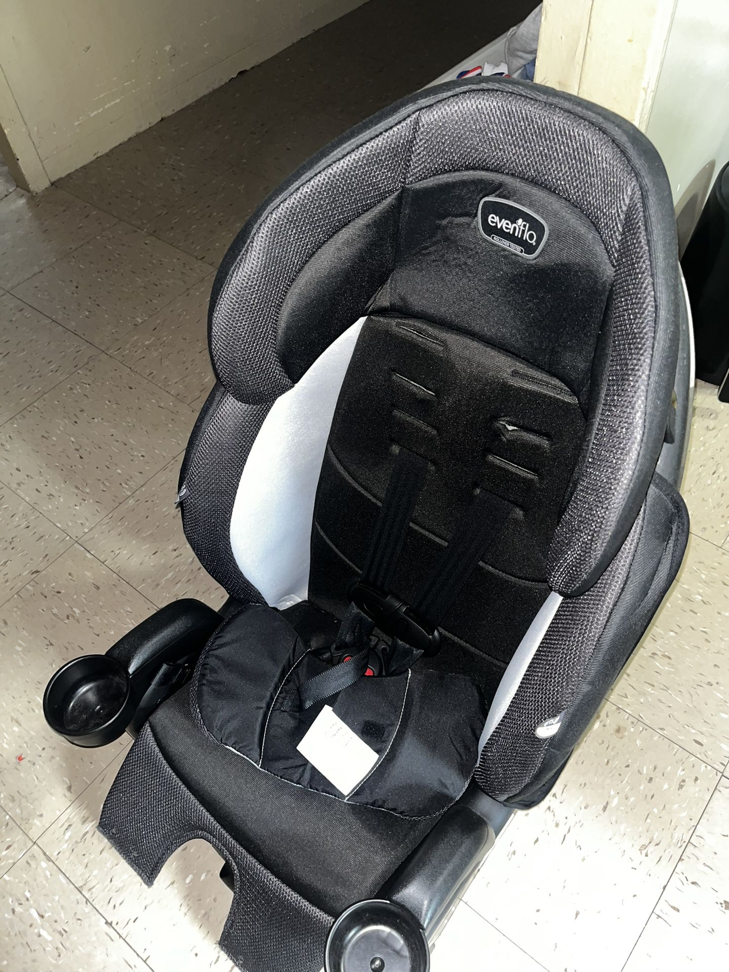 Kids Car Seat Pick Up Only!