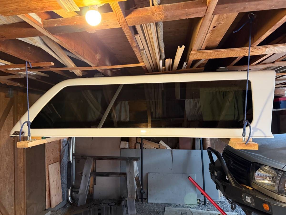 ARE Toyota Tundra 6.5ft Canopy 07-21